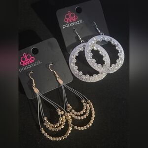 2 Pair Earrings